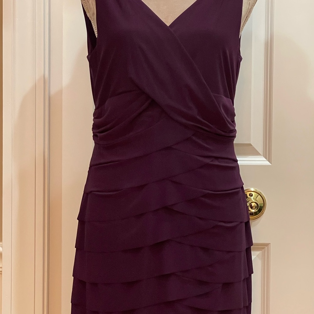 Dress - Picture 2 of 5